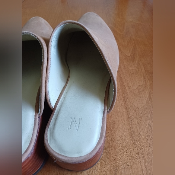 Nisolo Mariella Mule in Sand Size 8.5 - Picture 4 of 9